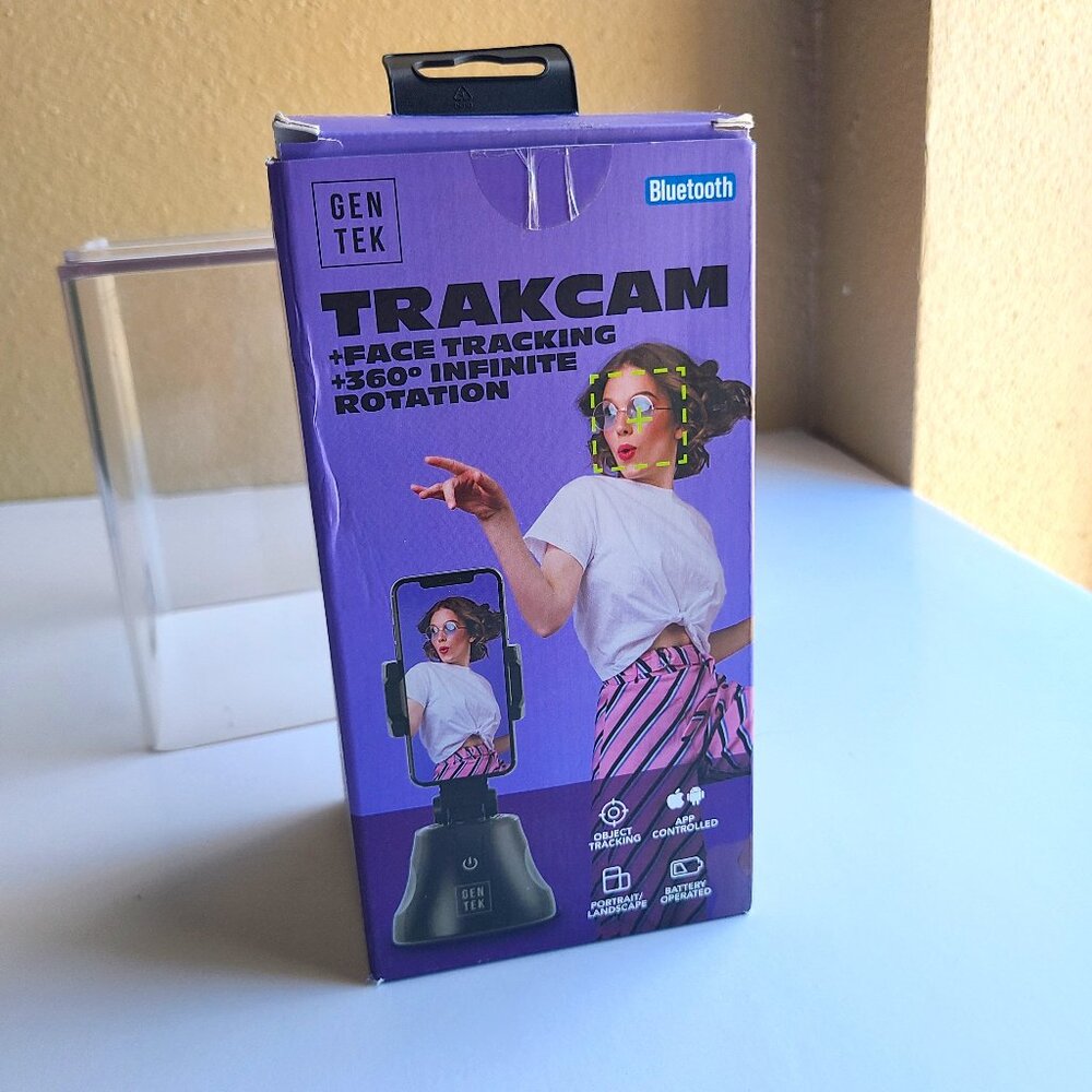 TRAKCAM - Face Tracking. Bluetooth Interactive Phone Stand with 360° for videos